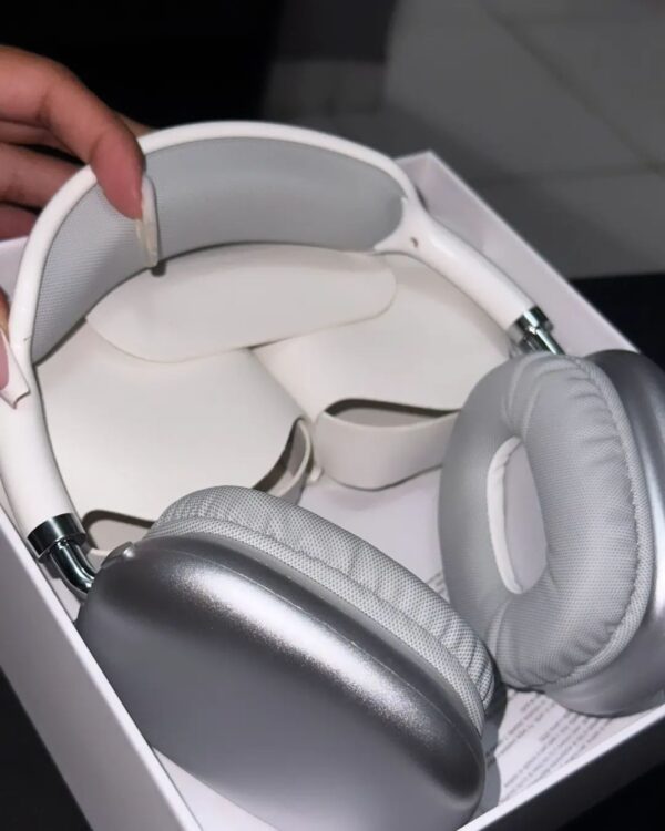 Apple AirPods Max – Premium Wireless Over-Ear Headphones | All Colors Available - Image 6